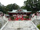 織姫神社参道石段から見上げた拝殿正面