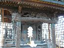 星宮神社本殿向拝に施された龍と獅子の精緻な彫刻