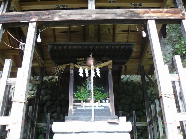 �{���R�_��