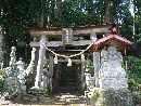箒根神社参道石段にある大鳥居と大黒天の石像