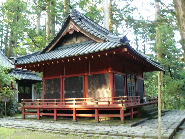 滝尾神社・拝殿