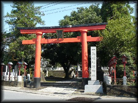 ��r�ˈ�א_�Ћ������ʂɐ݂���ꂽ��F�̑咹���ƐΑ��Ѝ��W