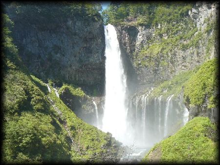 華厳の滝（日光三名瀑）・写真
