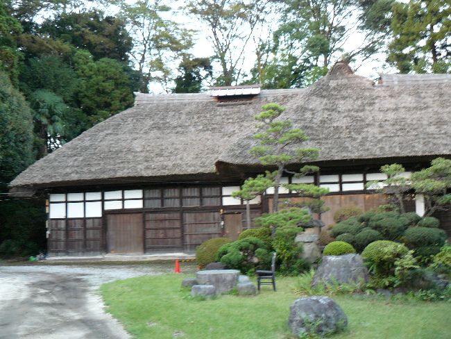 ���{�ƏZ��